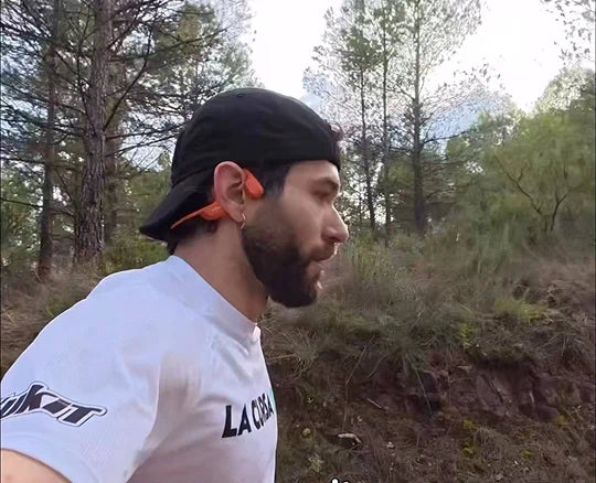Auriculares Shokz open-ear para running seguridad comodidad y batería duradera